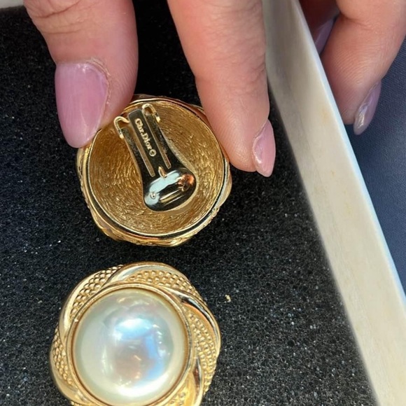 Vintage Christian Dior Clip-On Pearl Earrings - Picture 2 of 3